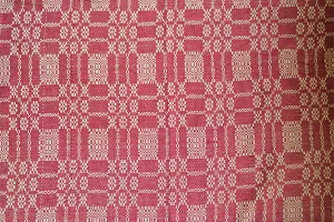 Bayberry Weave Cranberry and Tan Queen Bed Cover Combo with 2 Packsville Rose Shams